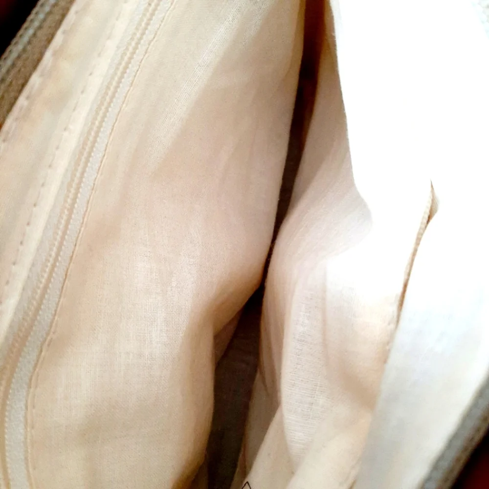 Giovane Shoulder Bag - Picture 8 of 13